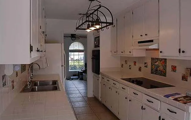 4239 Burtonwood Cir — Photo 35