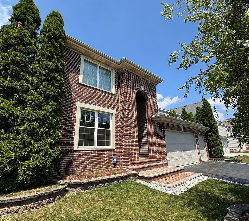 2nd image of 412 Merry Oaks Rd