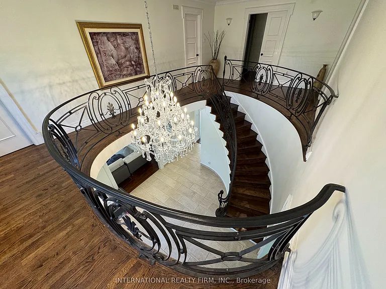 122 Willingdon Rd — Photo 48