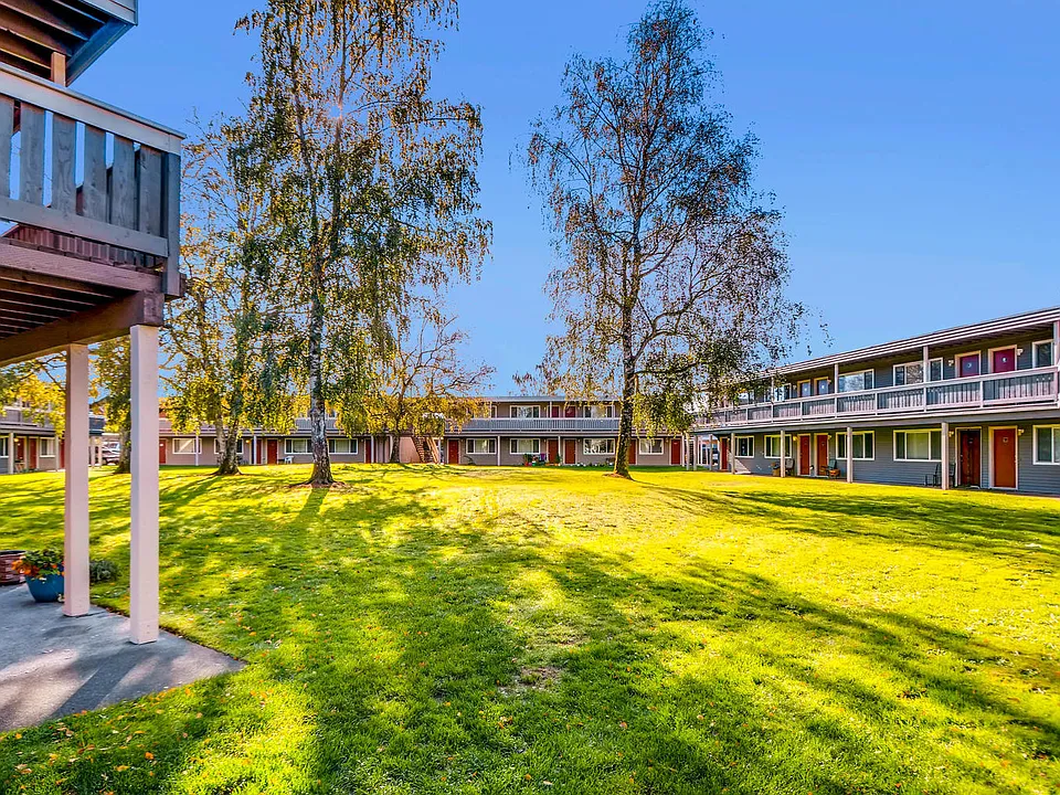 Our Apartment Community and Property at Morningtree Park Apartments