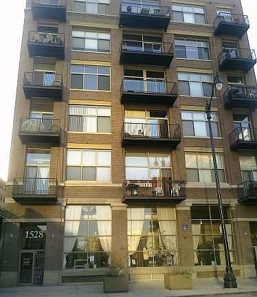 4th image of 1528 S Wabash Ave #P-b5