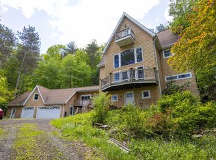 1536 E Campville Rd, Endicott, NY 13760