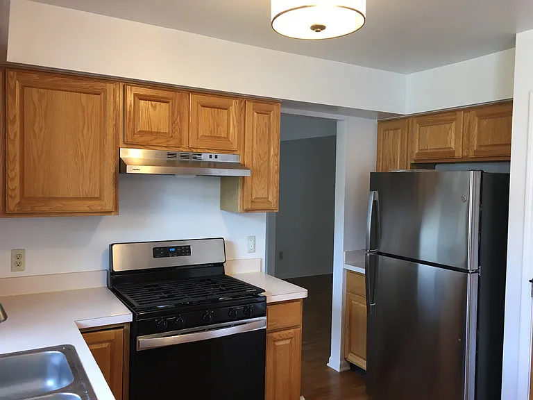 3212 Foxway Ct — Photo 5
