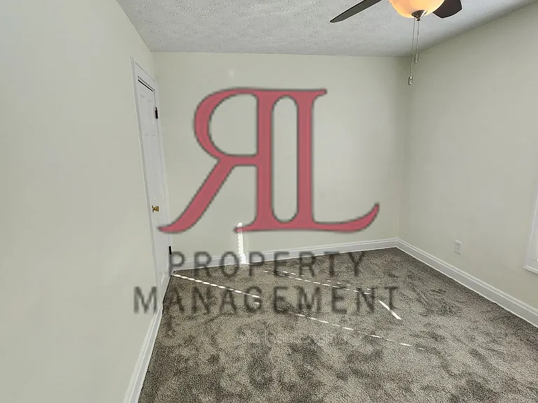 663 Ann St — Photo 37