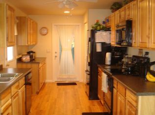 131 W Ivey Rd, Huachuca City, AZ 85616