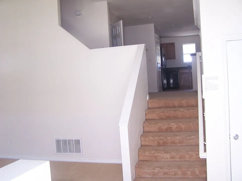 11 Fuller Cir