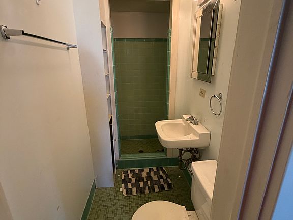5th image of 525 E Main St #5