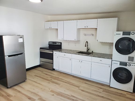 2nd image of 20 Pierce St #101