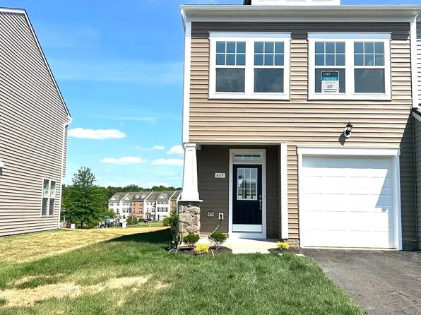 449 Hillsdale Pl, Martinsburg, WV 25403