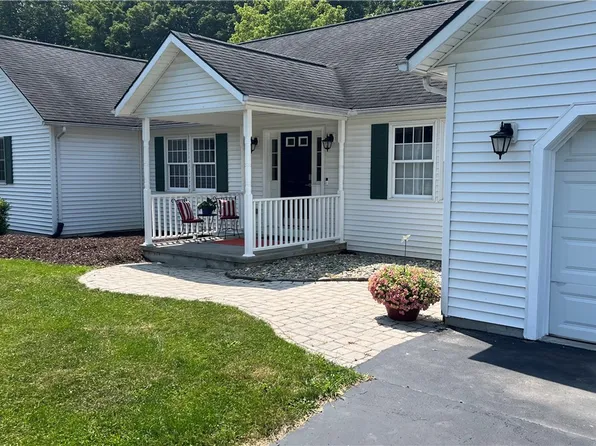 5387 Anvil Dr, Camillus, NY 13031