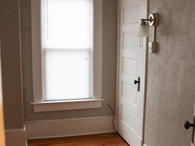 532 Elsmere St — Photo 18