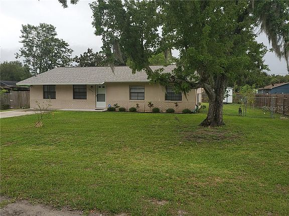 2nd image of 4804 Lake Shore Dr