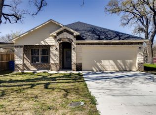 2809 Crystal Dr, Balch Springs, TX 75180