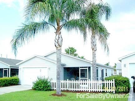 The Villages, FL -- Village of Woodbury : Colony Patio Villa - Beautiful 2 Bed 2 Bath Turn Key