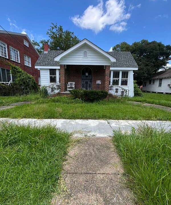 1st image of 1704 Church St