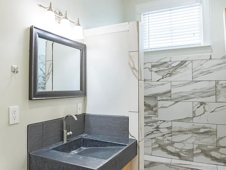 4121 Magazine St #1 — Photo 26
