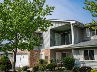1155 N Sunnyslope Dr UNIT 201, Racine, WI 53406