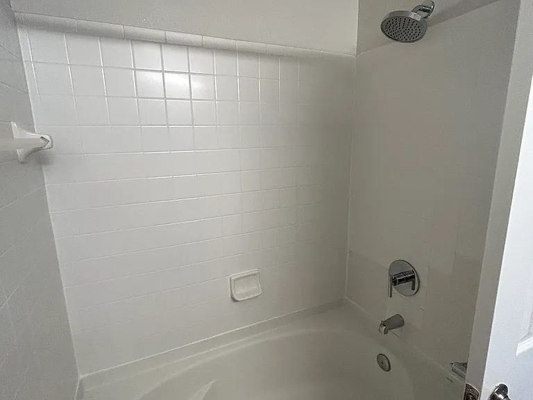 138 Hollow Tree Ridge Rd #1702 — Photo 9