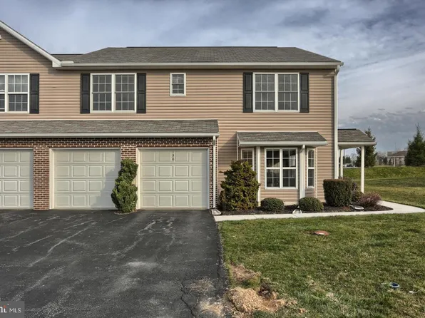 150 Merlin Dr, Hummelstown, PA 17036