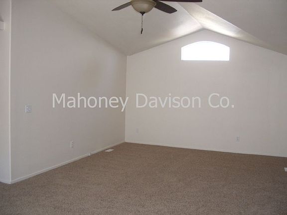 2nd image of 1820 Wisteria Cir