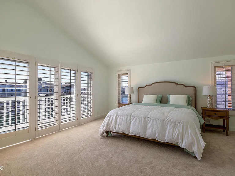2411 Monaco Dr — Photo 24