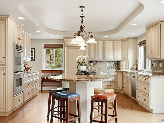 5th image of 9302 N Heather Drive