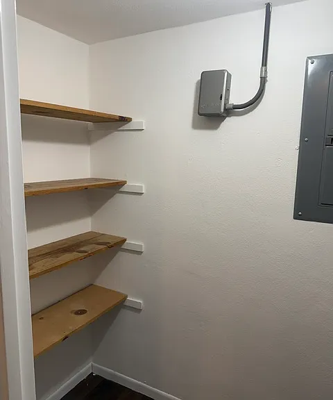 19 Nottingham Ln #F — Photo 7