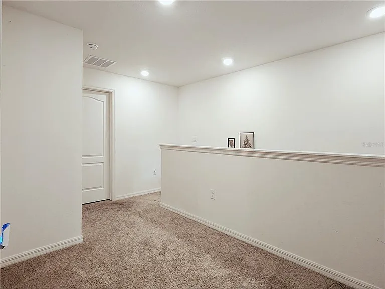 1679 Wynford Cir — Photo 15
