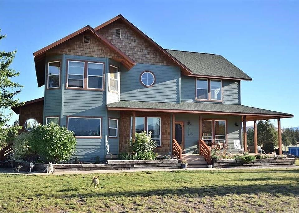 1st image of 3035 NE Leslie Ln