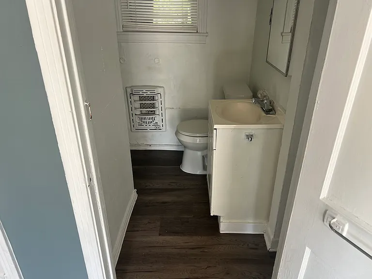 2523 S Pine St #2 — Photo 5