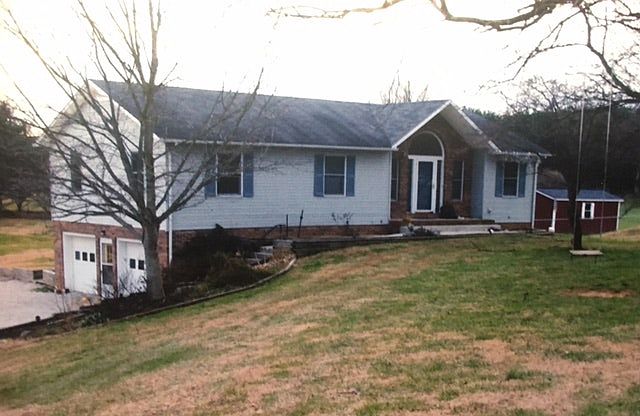 1st image of 3129 Deerhaven Dr N