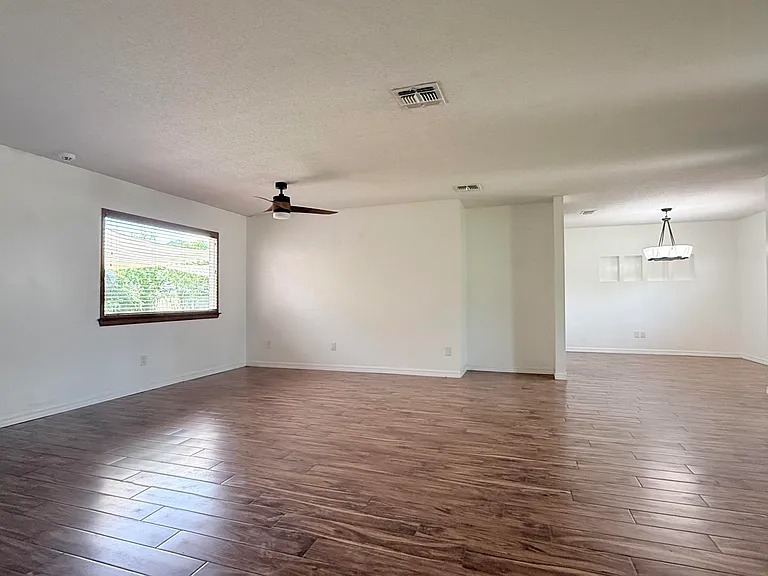 710 Osage Dr — Photo 6