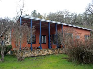 1187 NE Lincoln St, Roseburg, OR 97470