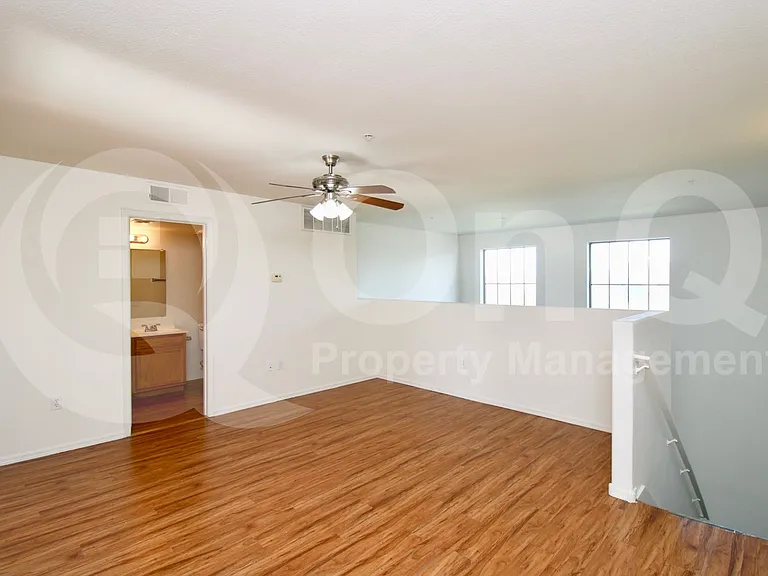 2402 E 5th St #1562 — Photo 6
