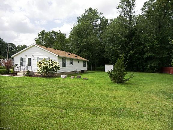 3rd image of 3990 Pearl Ave