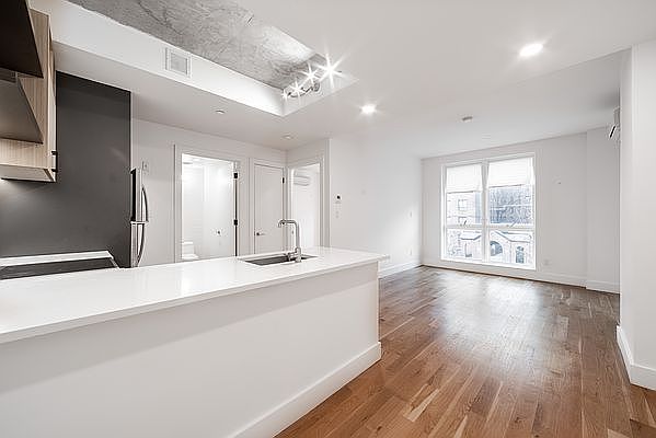1st image of 204 Linden Blvd #9J