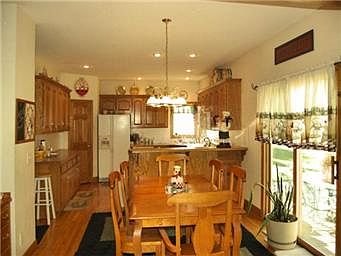 5th image of 13306 E 54th St