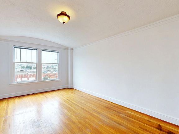 4th image of 1294 Grove St #602