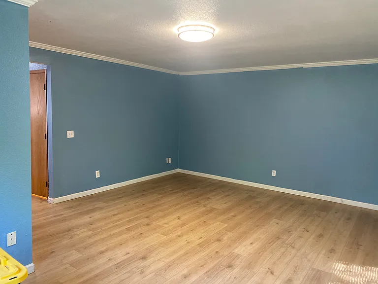 341 E Heather Way #6 — Photo 6