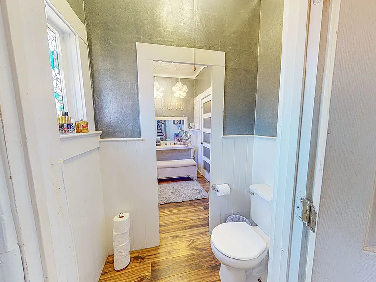 824 S 5th St — Photo 2
