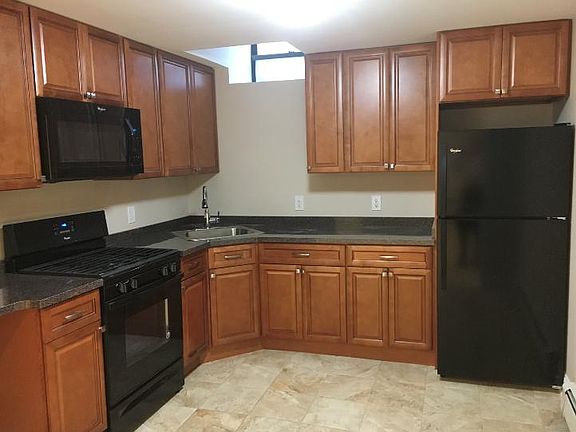 5th image of 257 E 237th St