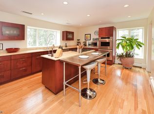 45 Kelleher Ave, Ramsey, NJ 07446