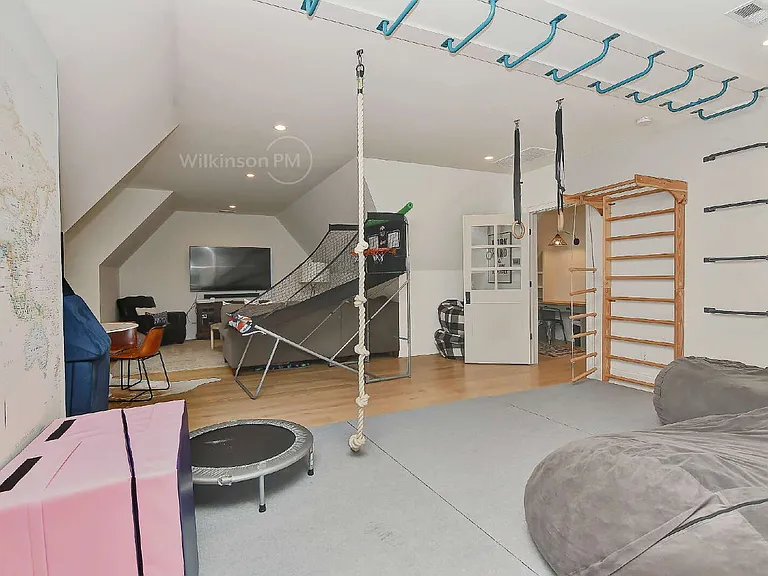 9705 Saddle Ave — Photo 67