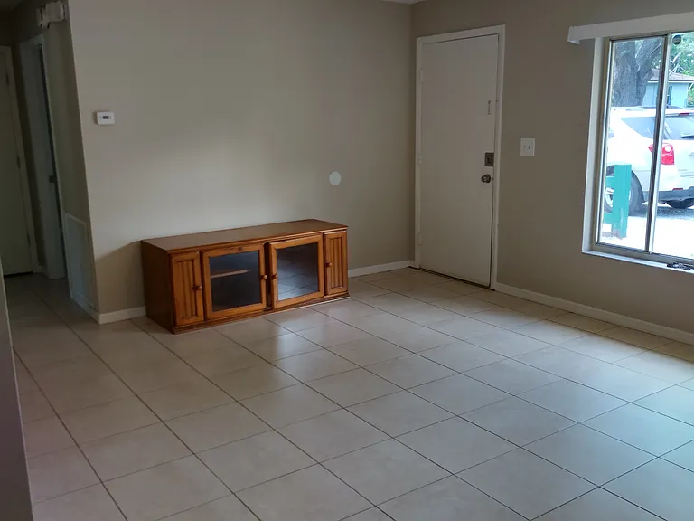 25 Crescent Lake Dr — Photo 6