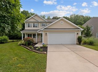 307 Walnut Crossing Dr, Whitsett, NC 27377