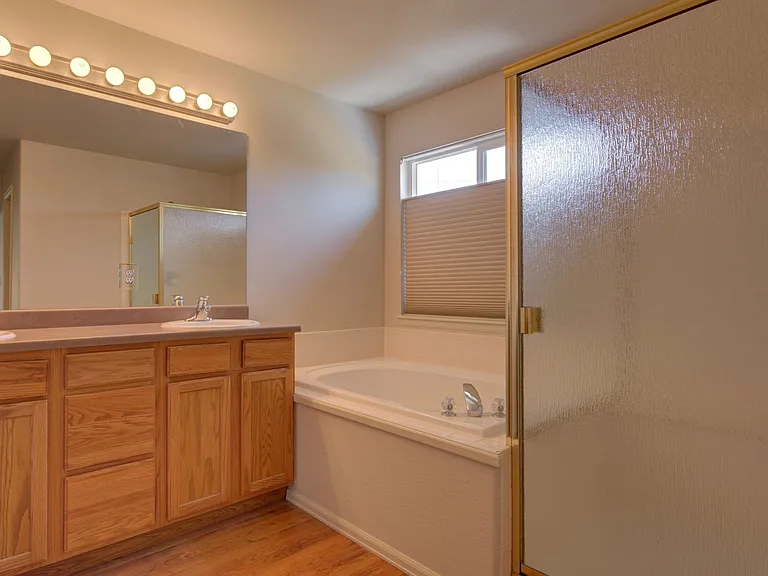 1352 Lookout Springs Dr — Photo 28