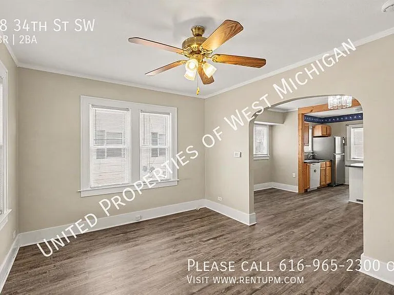 28 34th St SW — Photo 3
