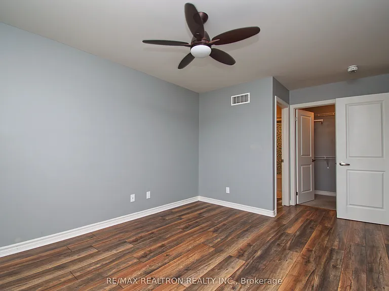 35 Cobblestone St — Photo 20