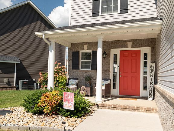 4th image of 3138 Creekbend Ln