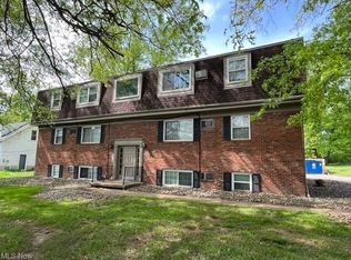 432 Mathews Rd, Youngstown, OH 44512